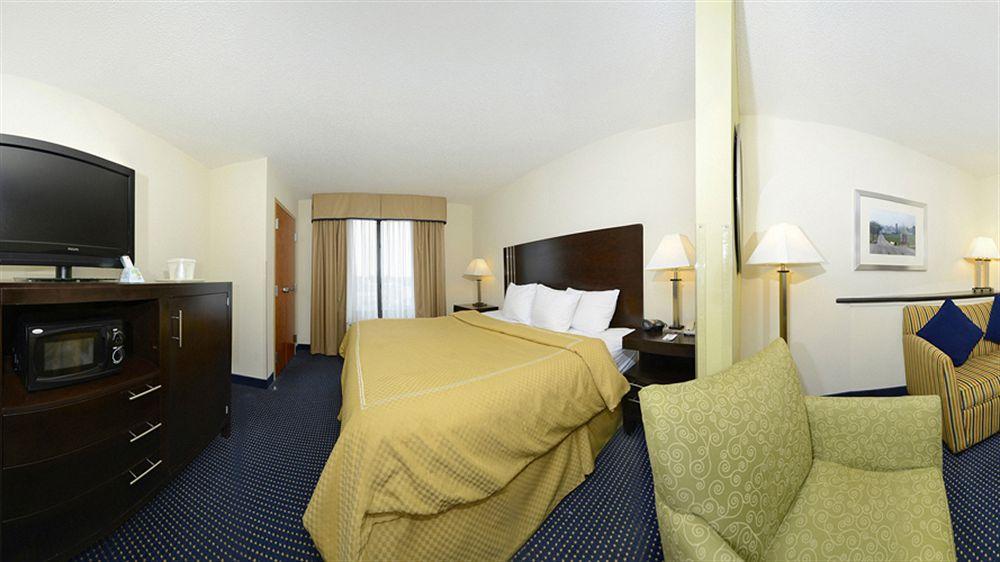 Comfort Suites Lancaster Amish Country Smoketown  Екстер'єр фото