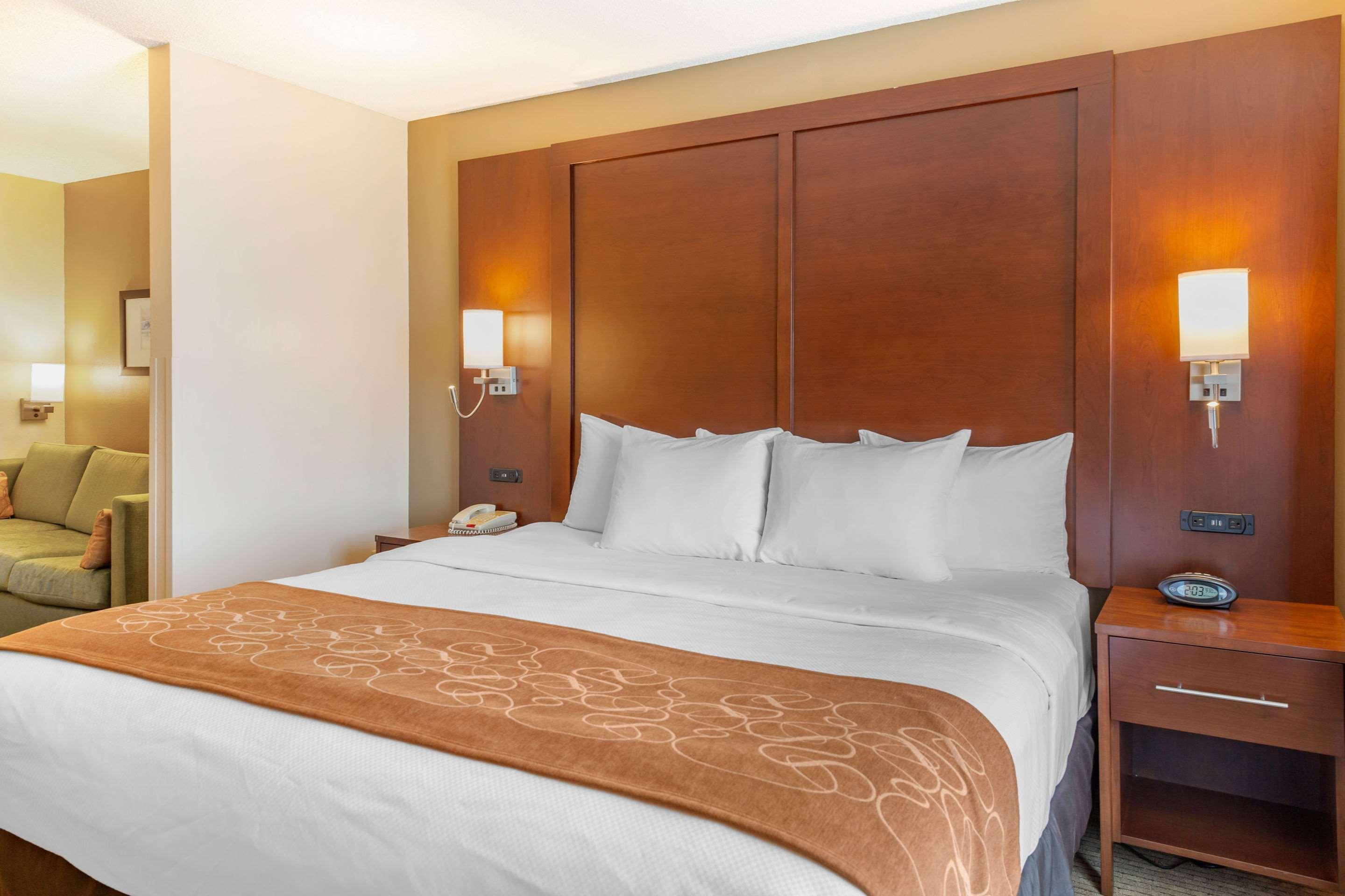 Comfort Suites Lancaster Amish Country Smoketown  Екстер'єр фото
