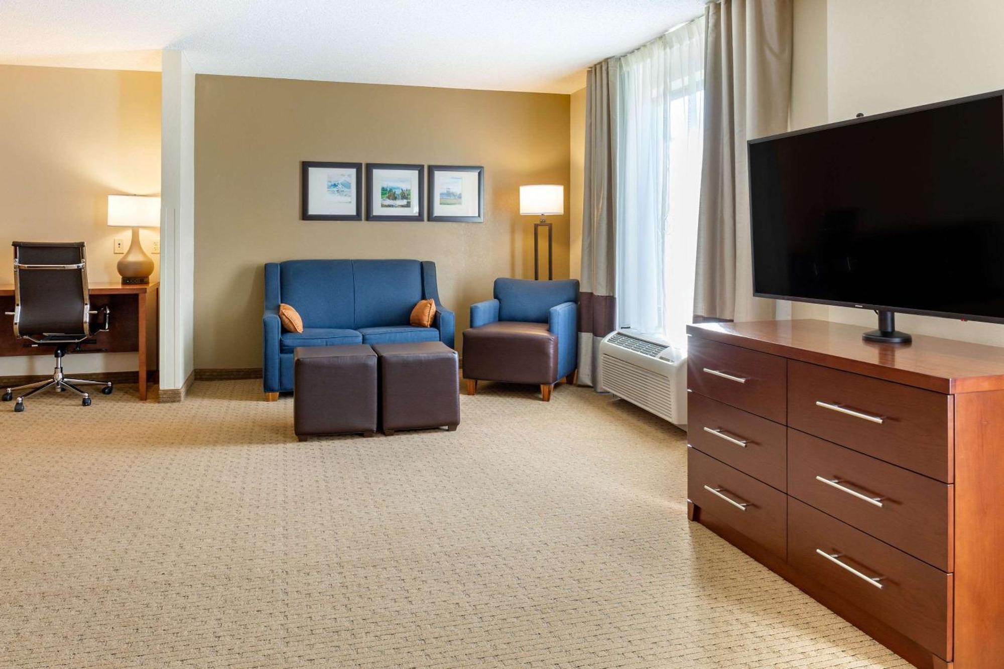 Comfort Suites Lancaster Amish Country Smoketown  Екстер'єр фото
