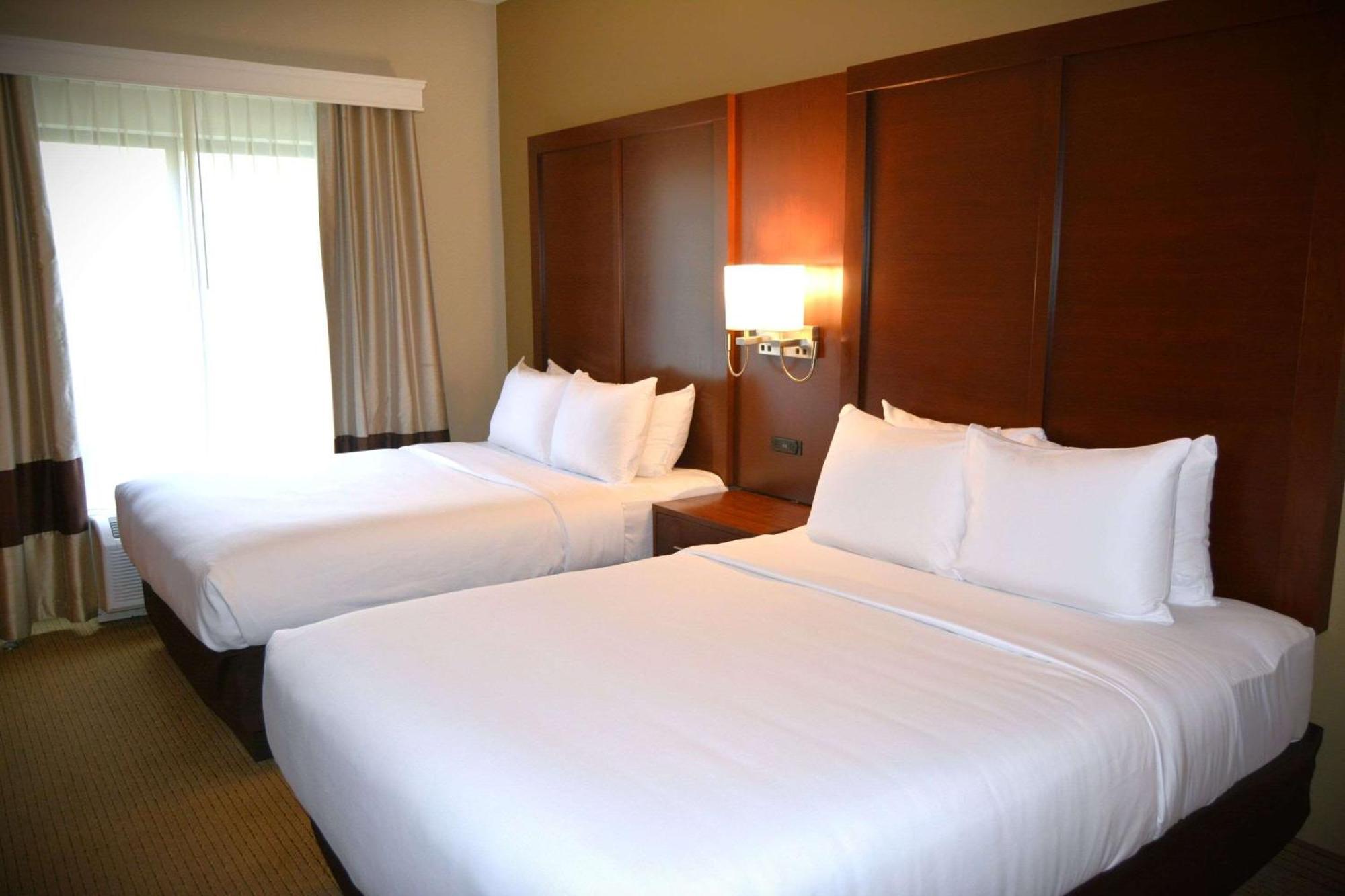 Comfort Suites Lancaster Amish Country Smoketown  Екстер'єр фото