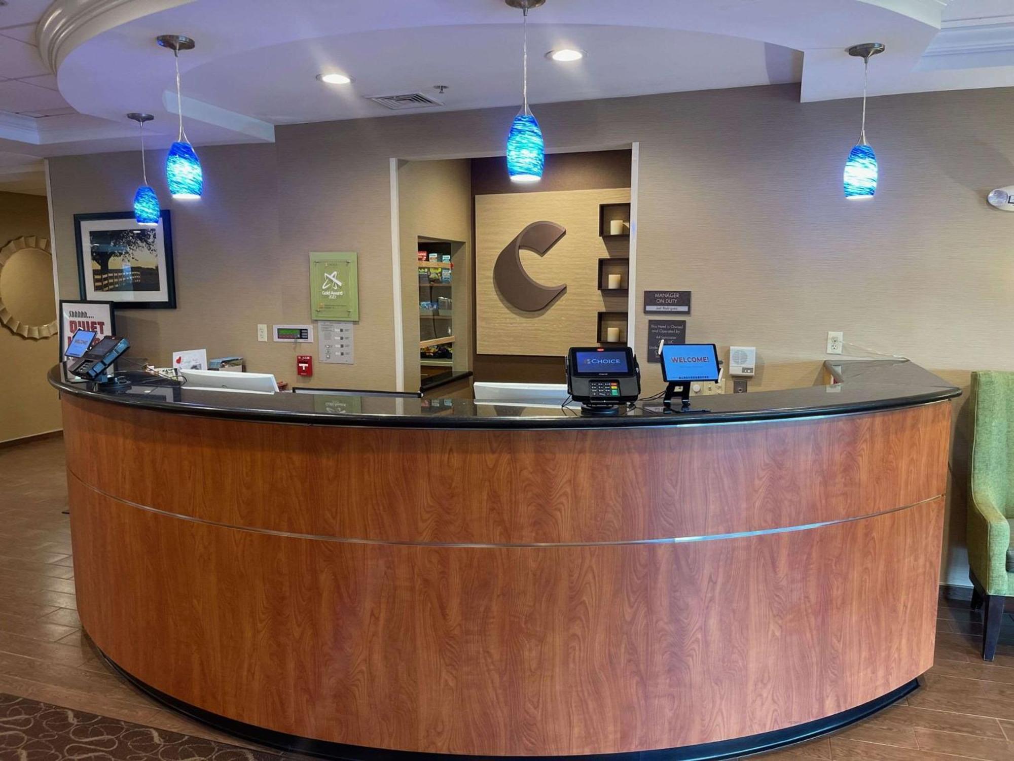 Comfort Suites Lancaster Amish Country Smoketown  Екстер'єр фото